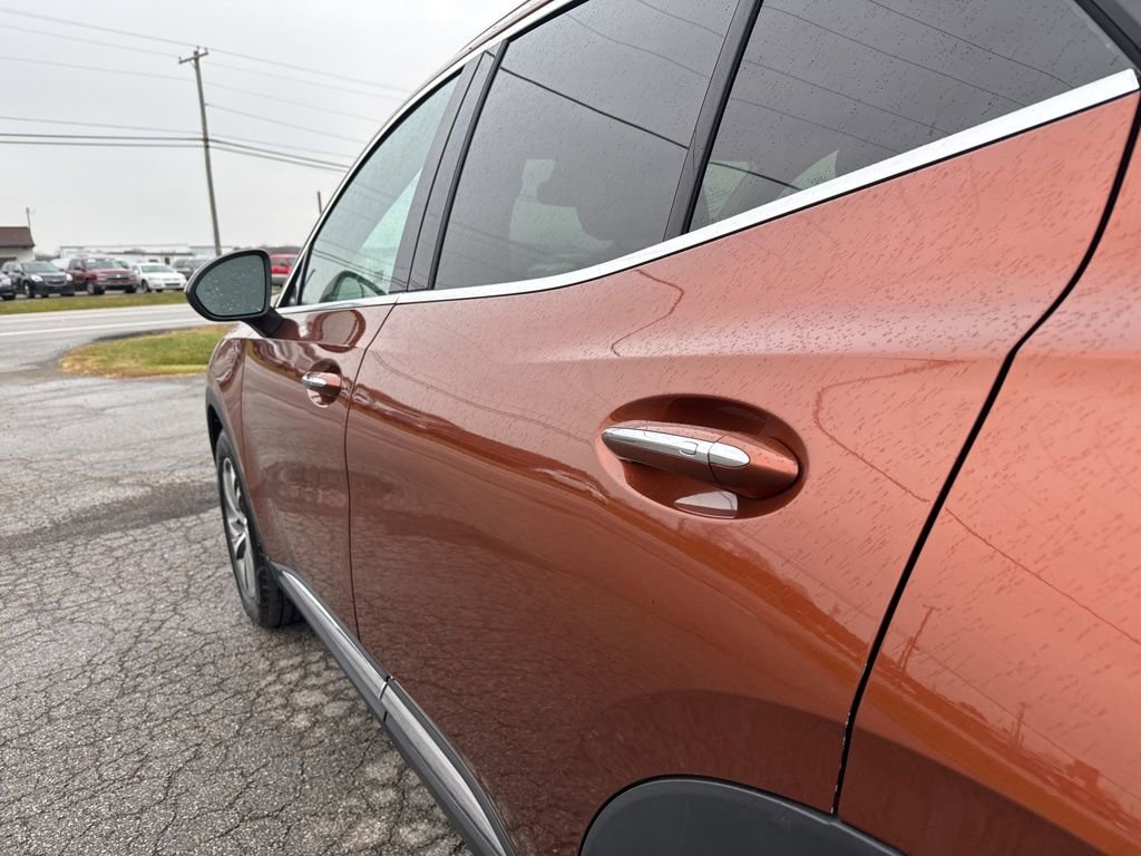 Used 2022 Buick Envision Essence w/ Safety Package image 13