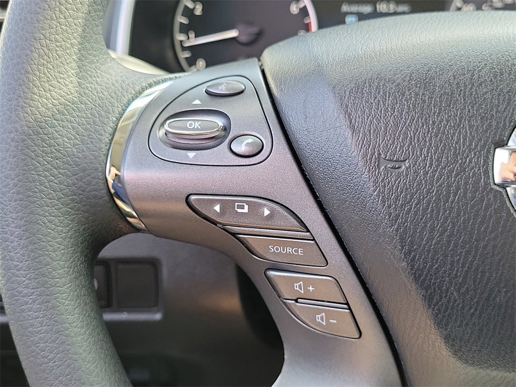 Used 2022 Nissan Murano S image 5