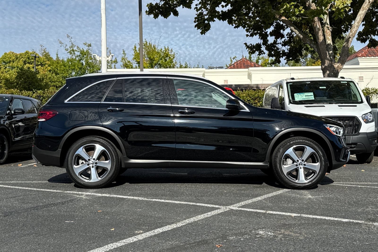 Used 2022 Mercedes-Benz GLC 300 w/ Premium Package Lite image 3