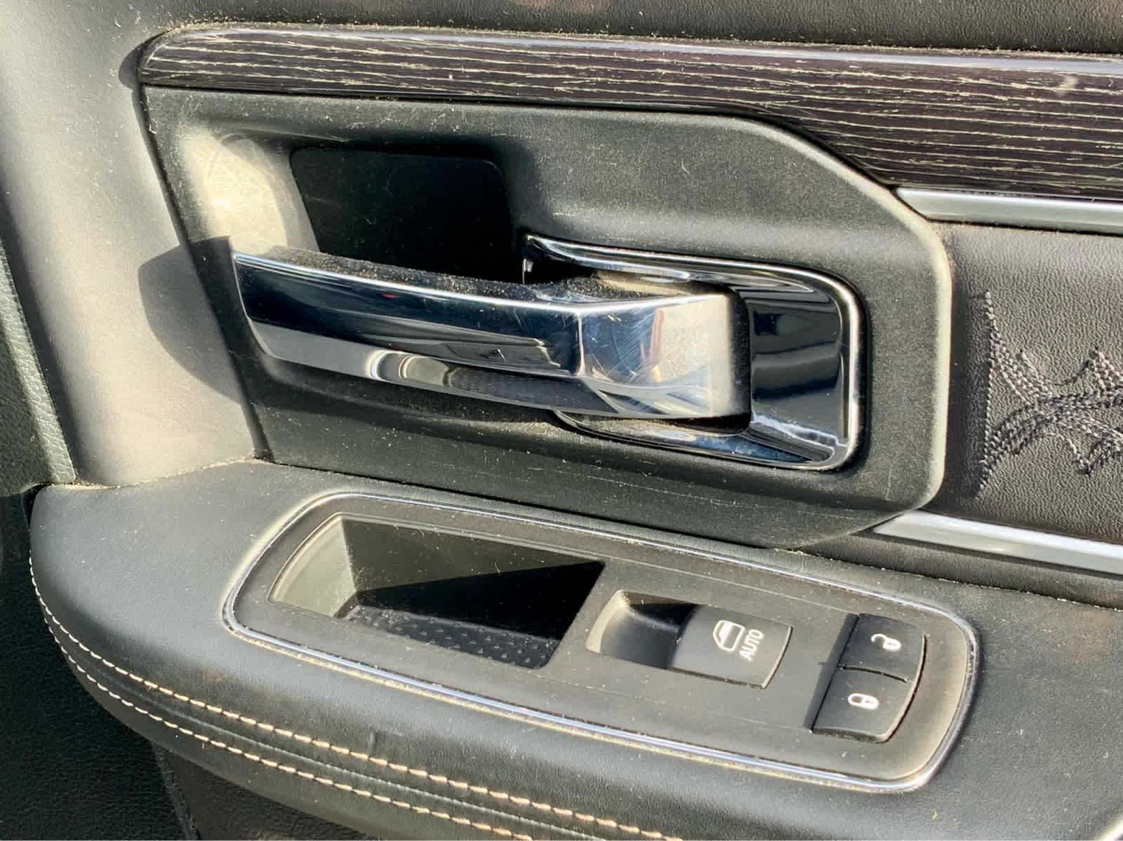 Used 2018 RAM 1500 Limited image 49