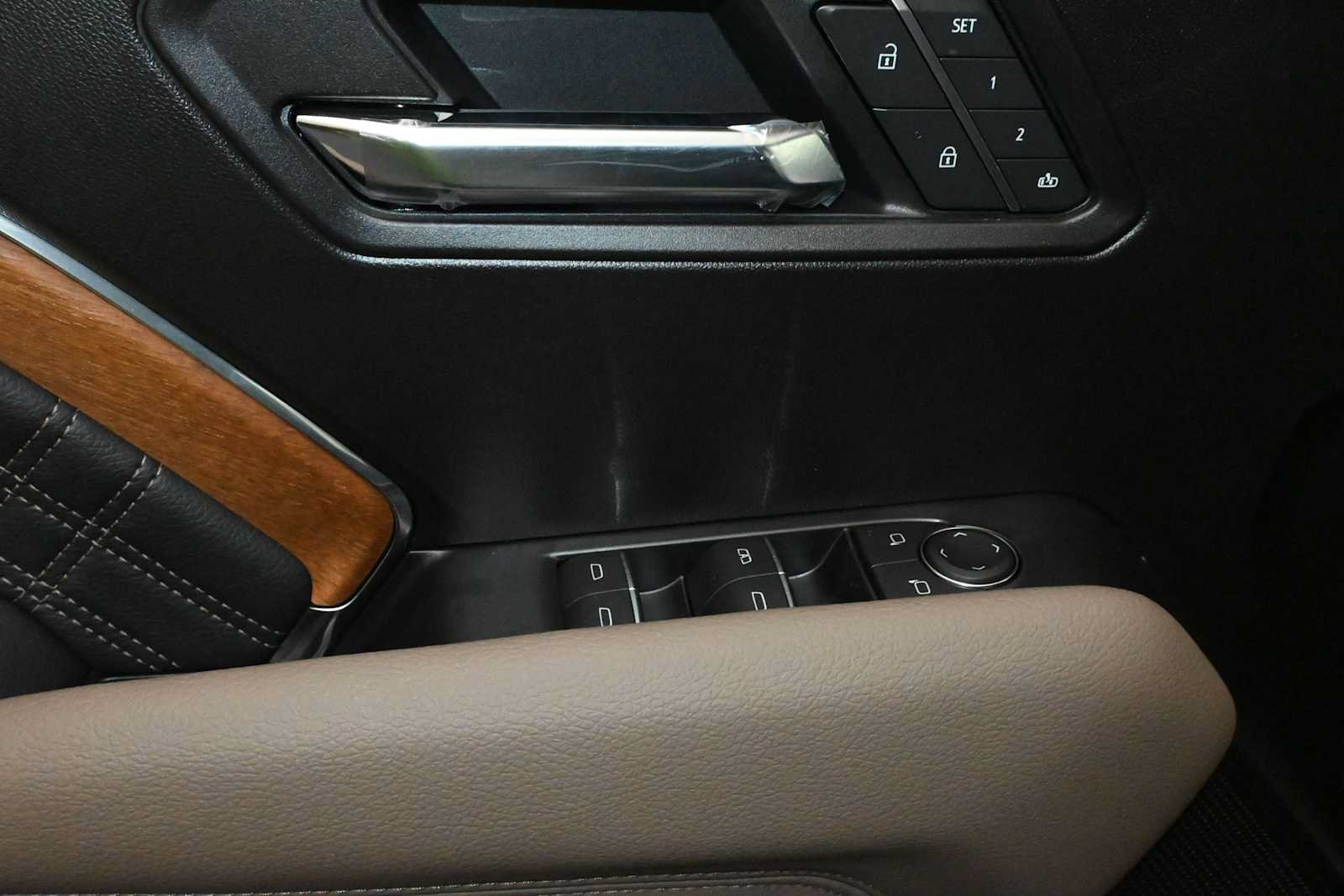 New 2026 GMC Canyon Denali AWD/4WD image 10