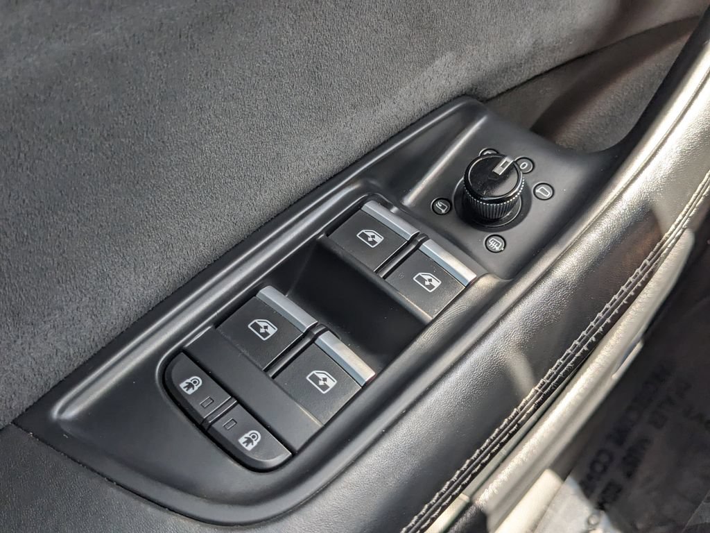 Used 2023 Audi SQ8 Prestige w/ Prestige Package AWD/4WD image 11