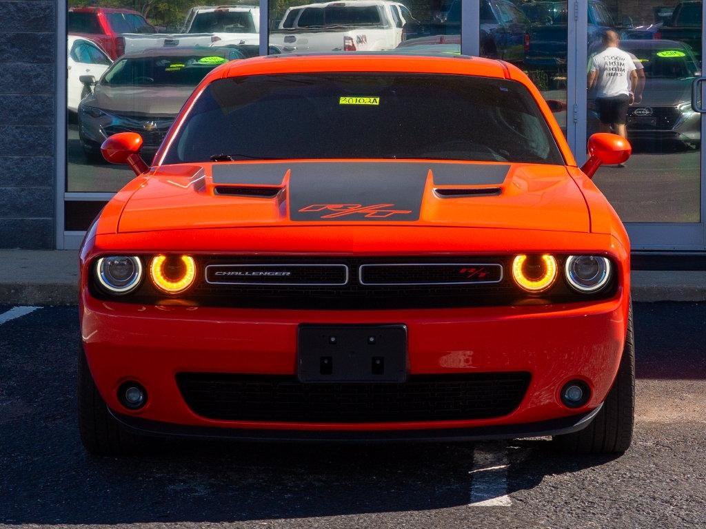 Used 2016 Dodge Challenger R/T w/ Sound Group RWD image 7