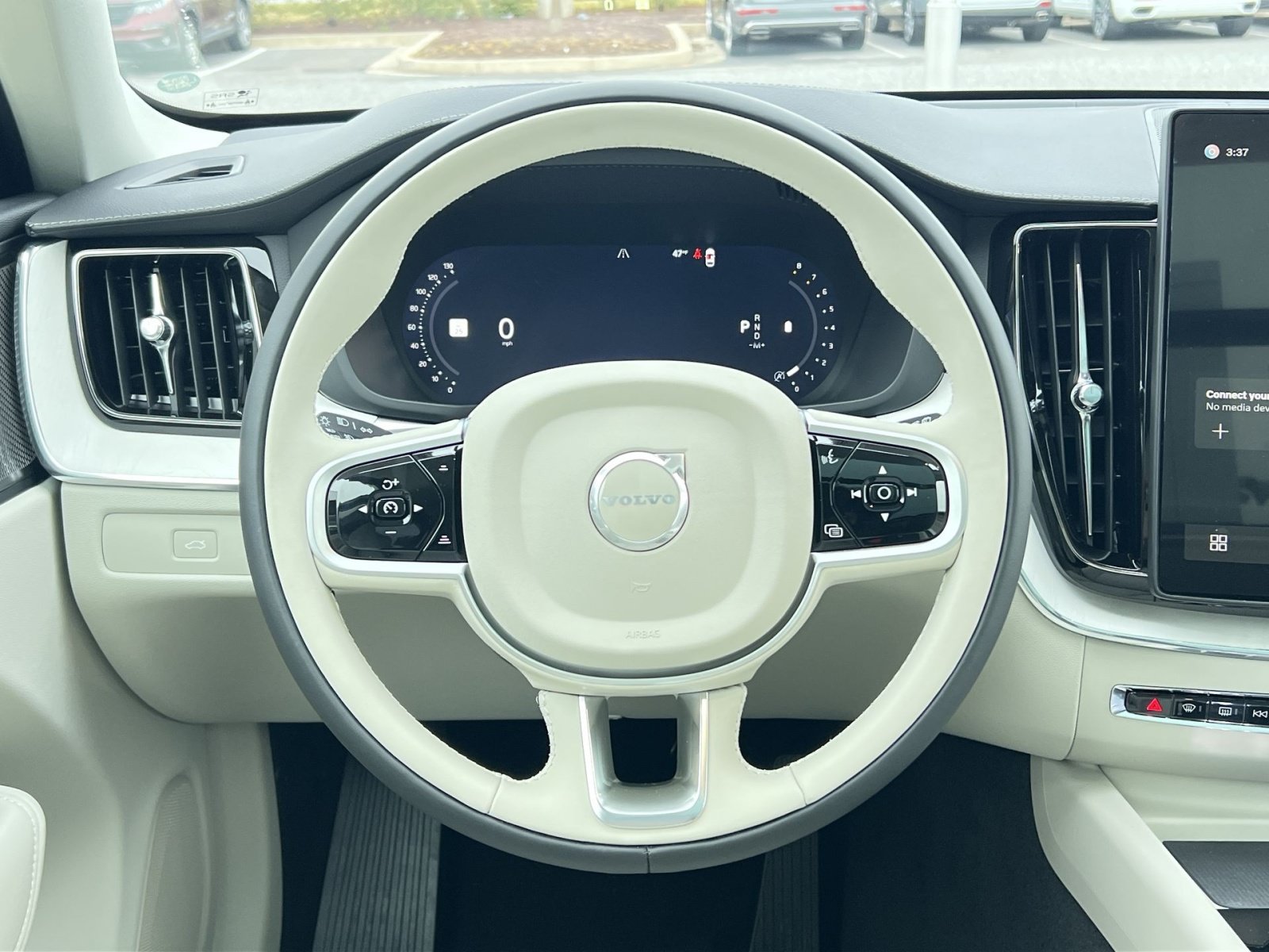New 2026 Volvo XC60 B5 Ultra w/ Protection Package Premier AWD/4WD image 16