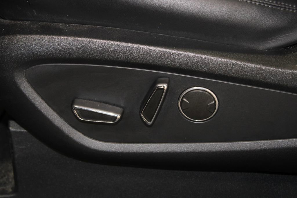 Used 2021 Lincoln Nautilus Reserve w/ Equipment Group 201A image 22