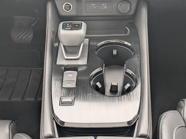 Used 2023 Nissan Rogue Platinum w/ Platinum Premium Package FWD image 19