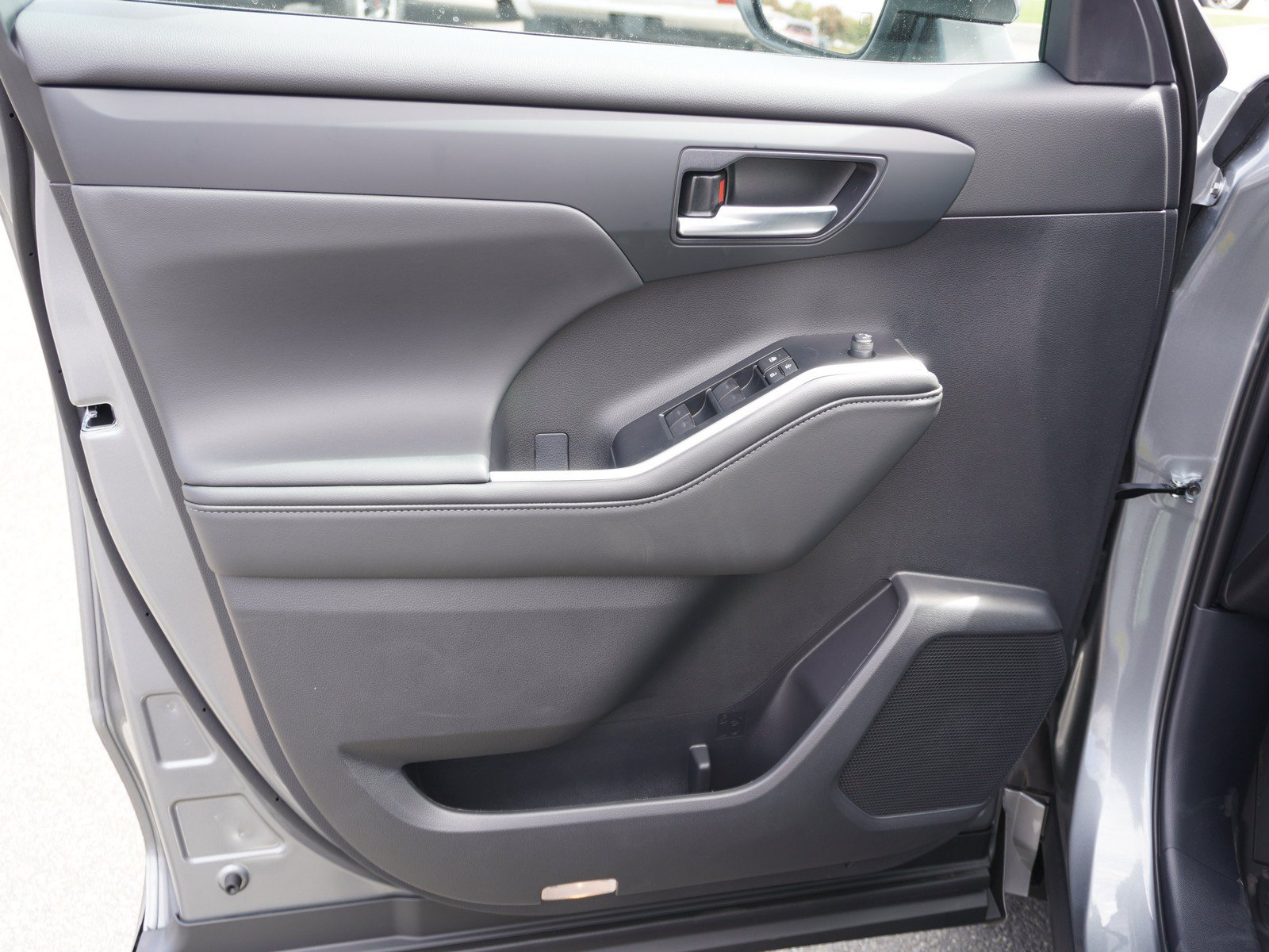New 2026 Toyota Highlander XLE AWD/4WD image 21