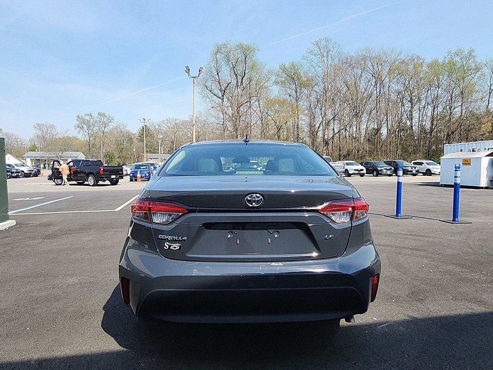 Used 2024 Toyota Corolla LE image 4