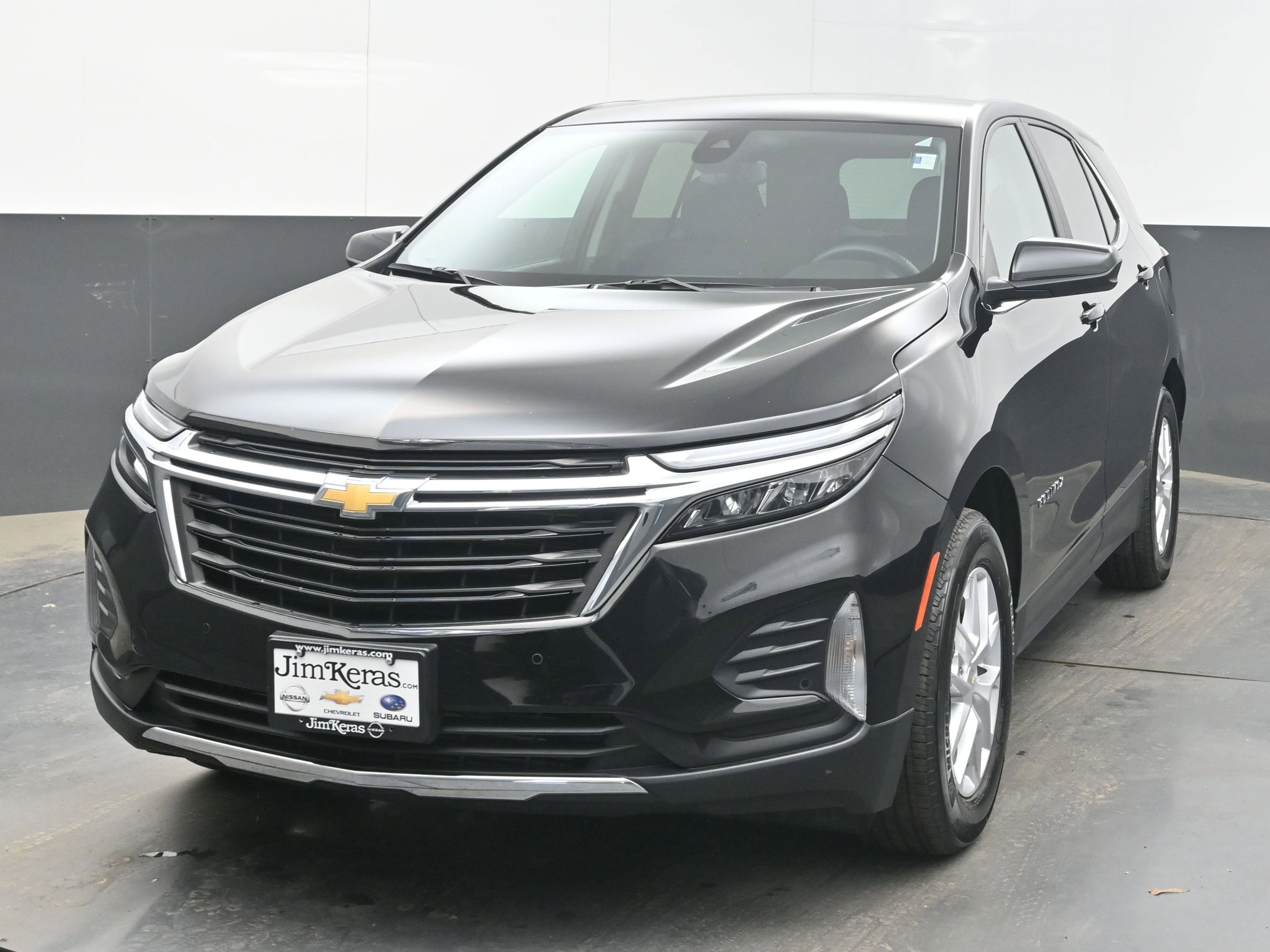 Used 2024 Chevrolet Equinox LT FWD image 3