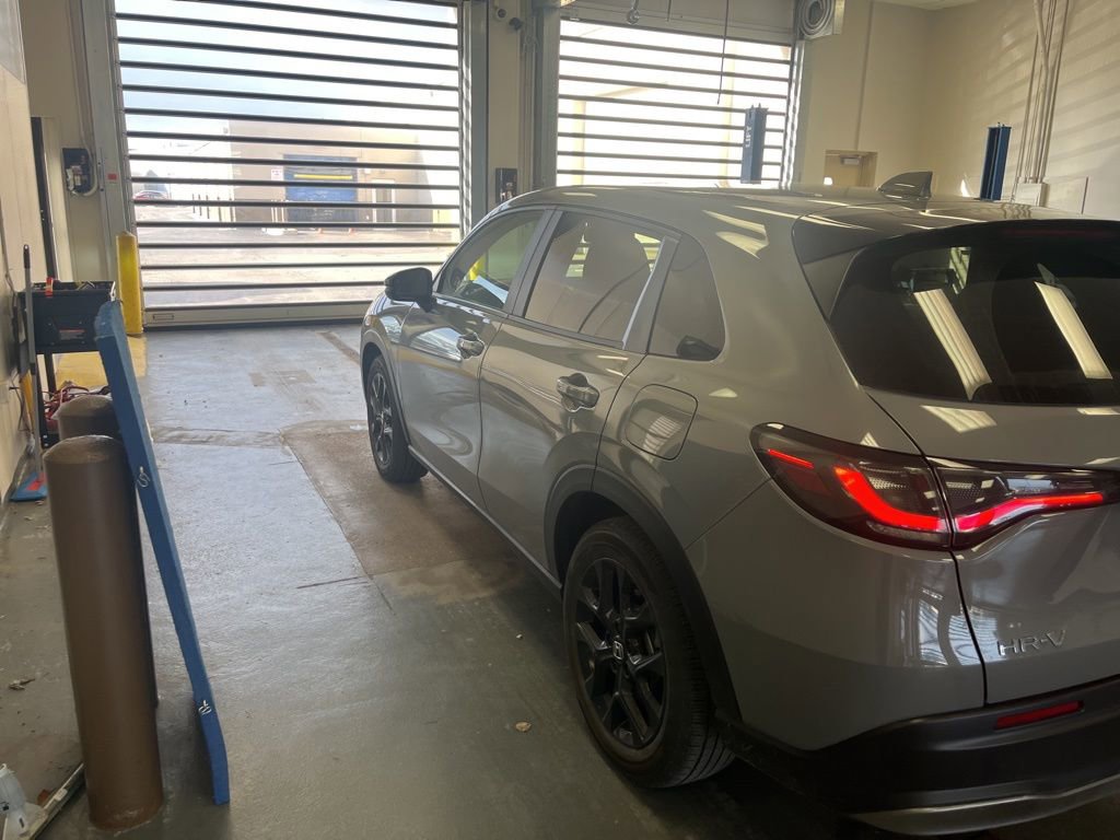 Used 2024 Honda HR-V Sport image 6