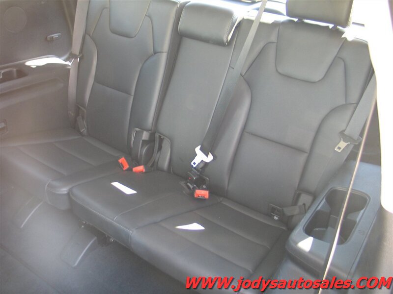Used 2025 Kia Telluride S AWD/4WD image 34