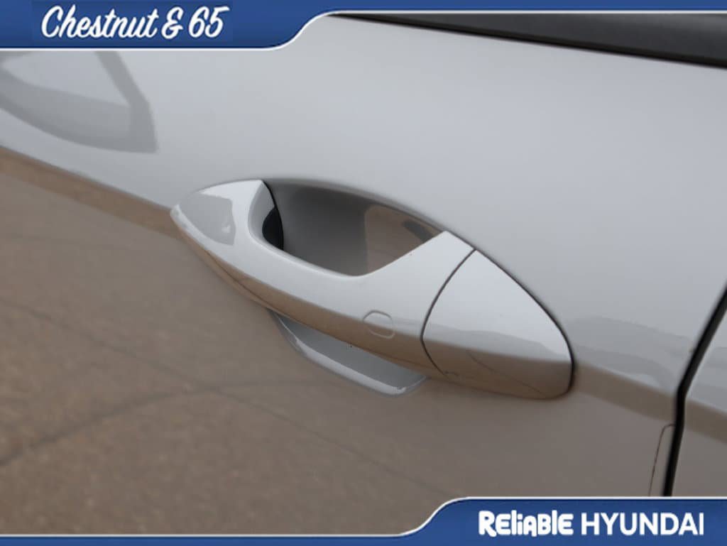 Certified 2024 Hyundai Kona SEL w/ Convenience Package FWD image 19