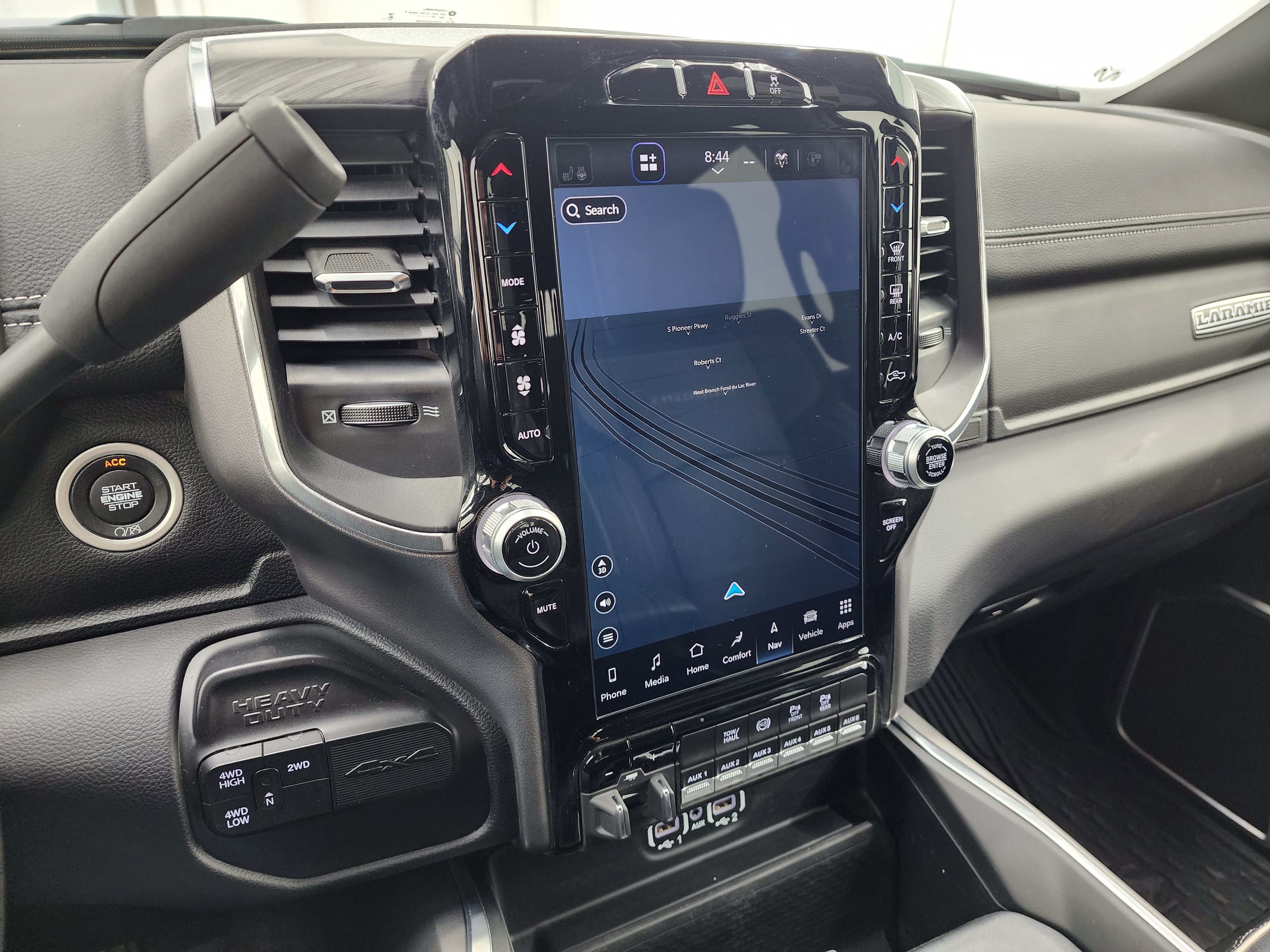 Used 2024 RAM 2500 Laramie w/ Night Edition AWD/4WD image 11