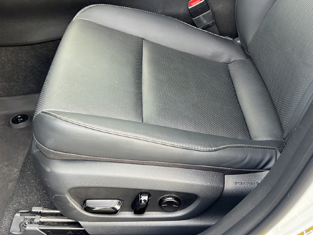 Used 2024 Lexus UX 250h FWD w/ Premium Package image 17