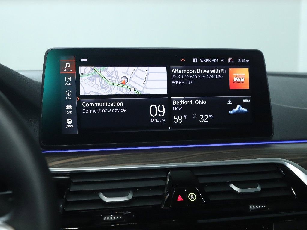 Certified 2022 BMW 540i xDrive w/ M Sport Package image 27