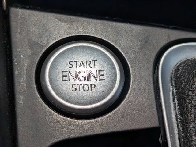 Used 2024 Volkswagen Jetta SE FWD image 24