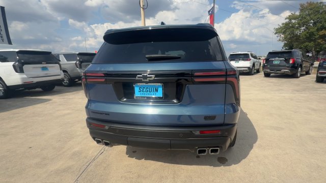 Used 2024 Chevrolet Traverse LS w/ Midnight/Sport Edition FWD image 7