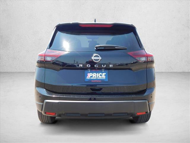 Used 2024 Nissan Rogue S FWD image 12