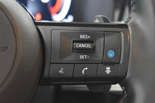 Used 2023 Nissan Pathfinder Platinum w/ Lighting Package (N93) image 25