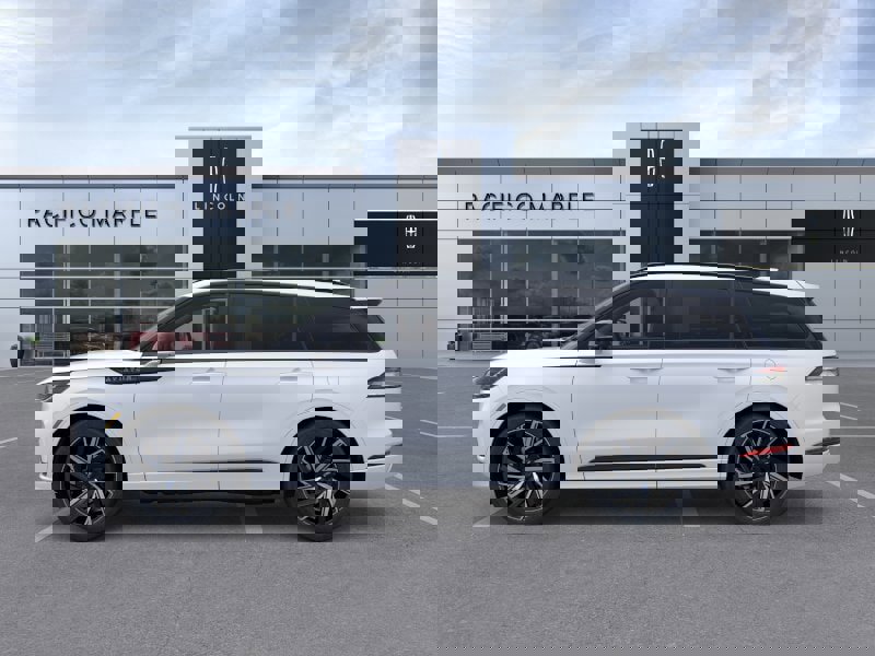 New 2026 Lincoln Aviator Black Label image 3