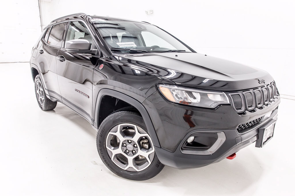 Used 2022 Jeep Compass Trailhawk AWD/4WD image 9