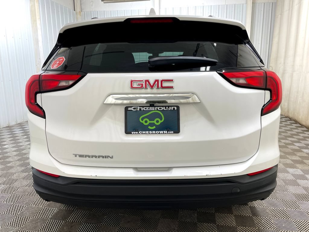 Used 2021 GMC Terrain SLE w/ Driver Convenience Package FWD image 16