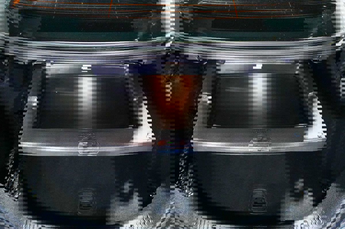 Used 2018 Mercedes-Benz E 300 image 10