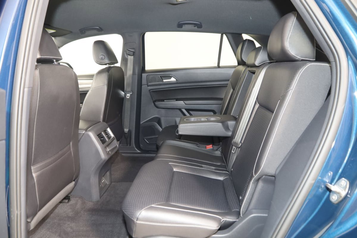 Used 2020 Volkswagen Atlas Cross Sport SE AWD/4WD image 45