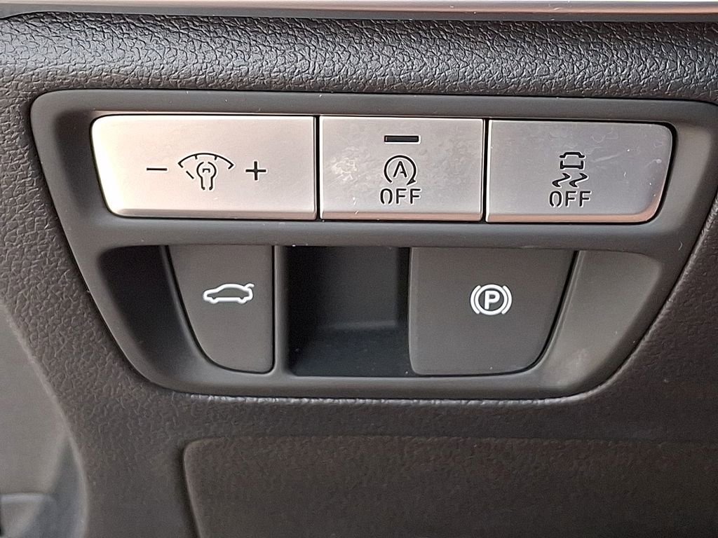 Used 2023 Genesis G80 2.5T image 29