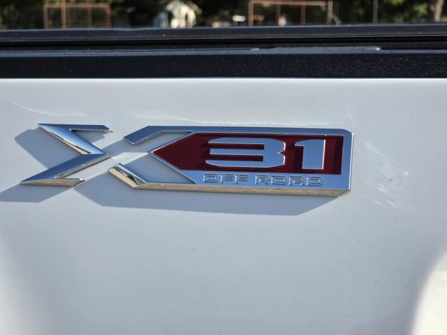 Used 2025 GMC Sierra 2500 SLE w/ SLE Value Package; AWD/4WD image 10