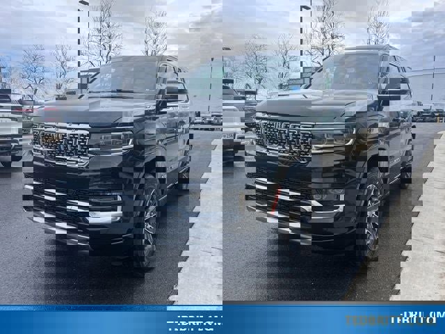 Used 2024 Jeep Grand Wagoneer L 4WD image 3