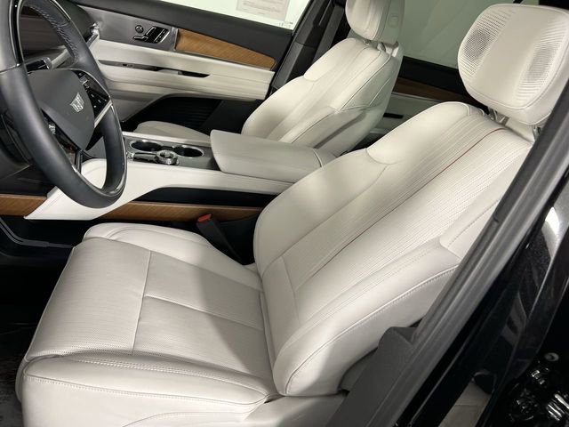 Used 2026 Cadillac Vistiq Sport image 20