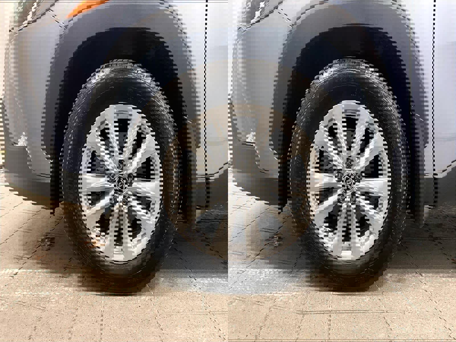 Used 2024 Toyota Corolla Cross LE image 7