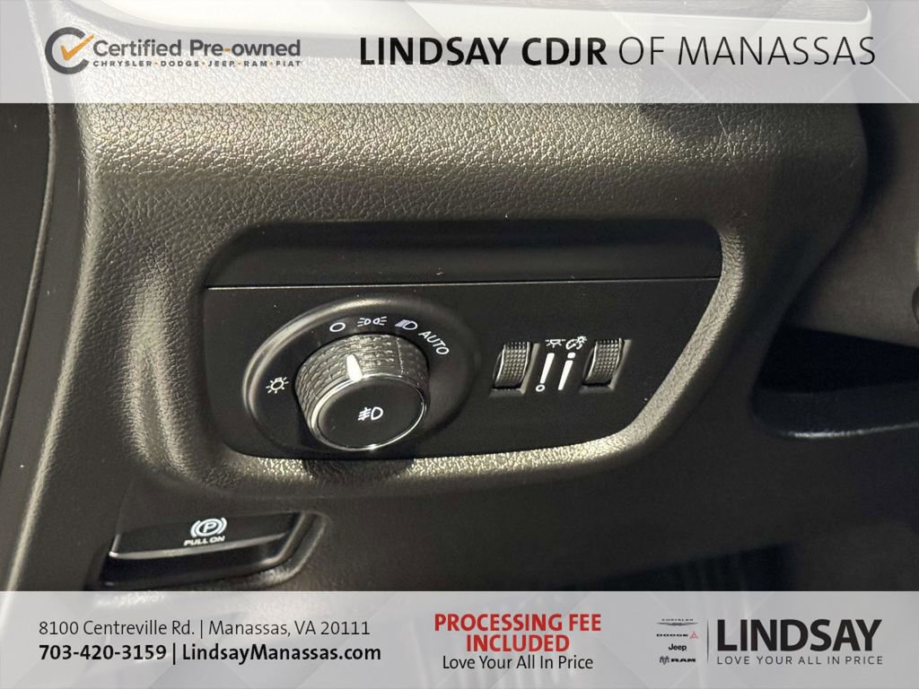 Used 2023 Jeep Grand Cherokee L Limited w/ Luxury Tech Group II AWD/4WD image 28