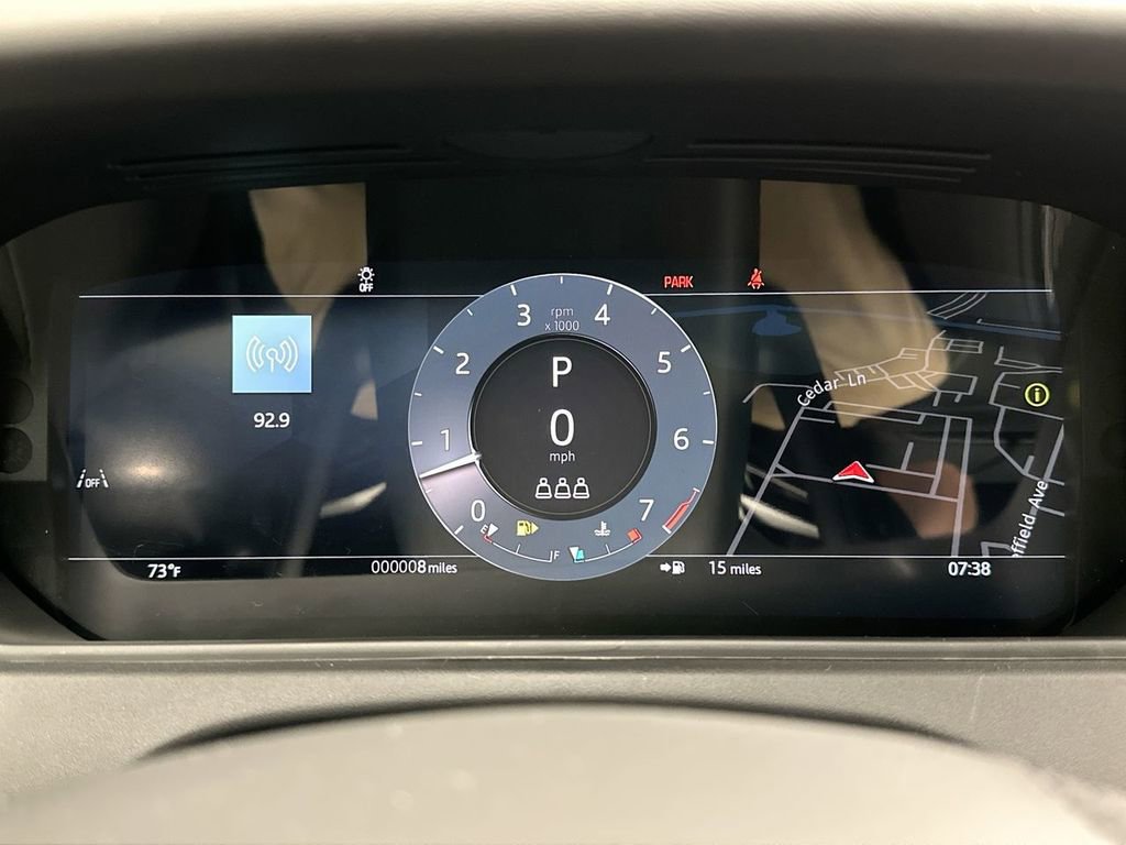 New 2026 Land Rover Range Rover Velar Dynamic SE image 14