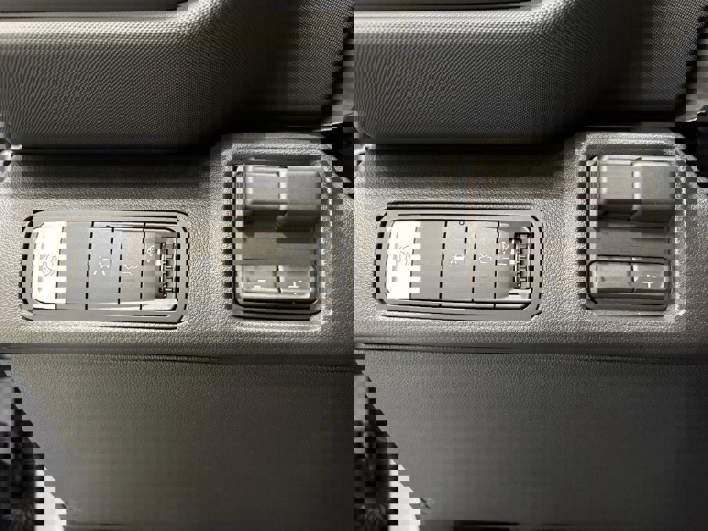 New 2026 Chevrolet Silverado EV LT image 28