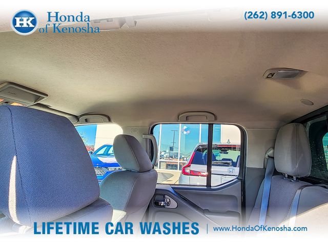 Used 2018 Nissan Frontier SV AWD/4WD image 12