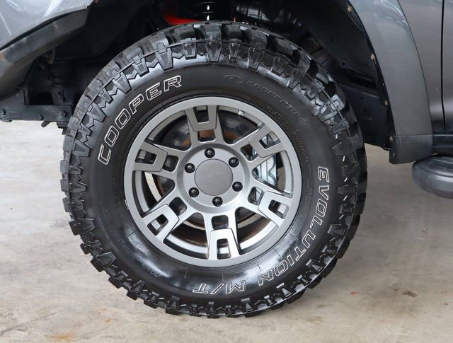 Used 2017 Toyota 4Runner SR5 Premium image 11