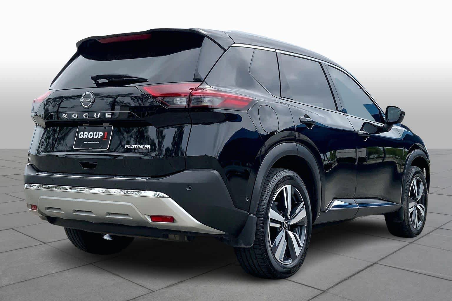 Used 2022 Nissan Rogue Platinum w/ Head-Up Display Package FWD image 13