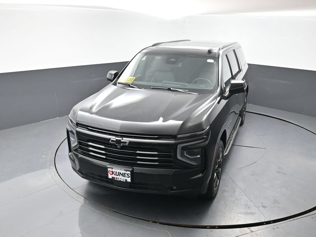 New 2026 Chevrolet Suburban RST w/ RST Capability Package AWD/4WD image 37