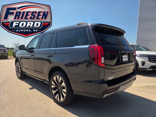 Used 2025 Ford Expedition Platinum w/ Driver's Package AWD/4WD image 5