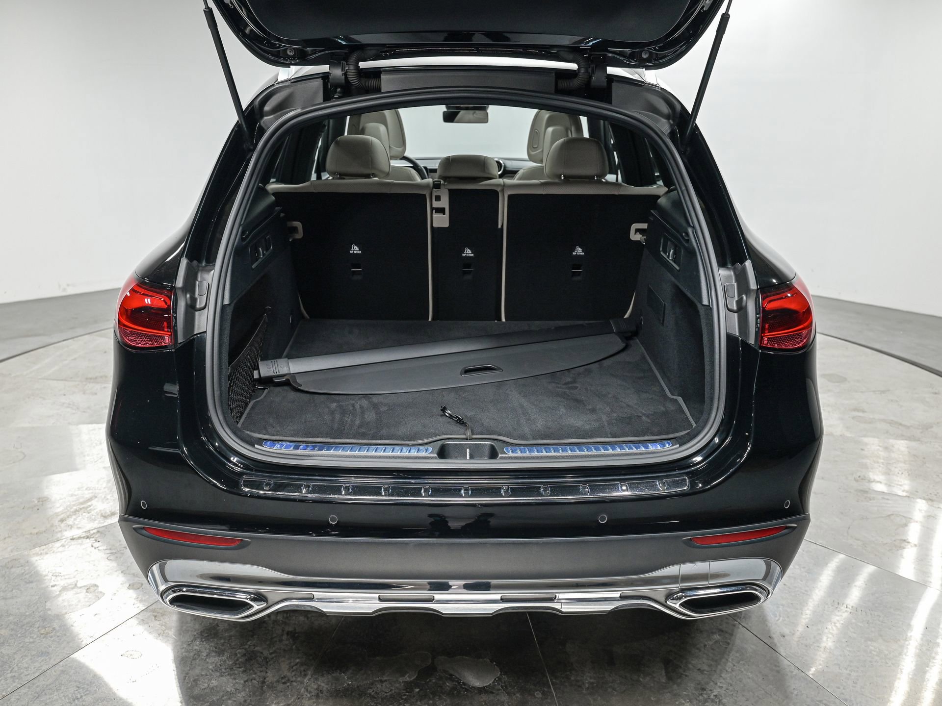 Used 2023 Mercedes-Benz GLC 300 4MATIC image 6