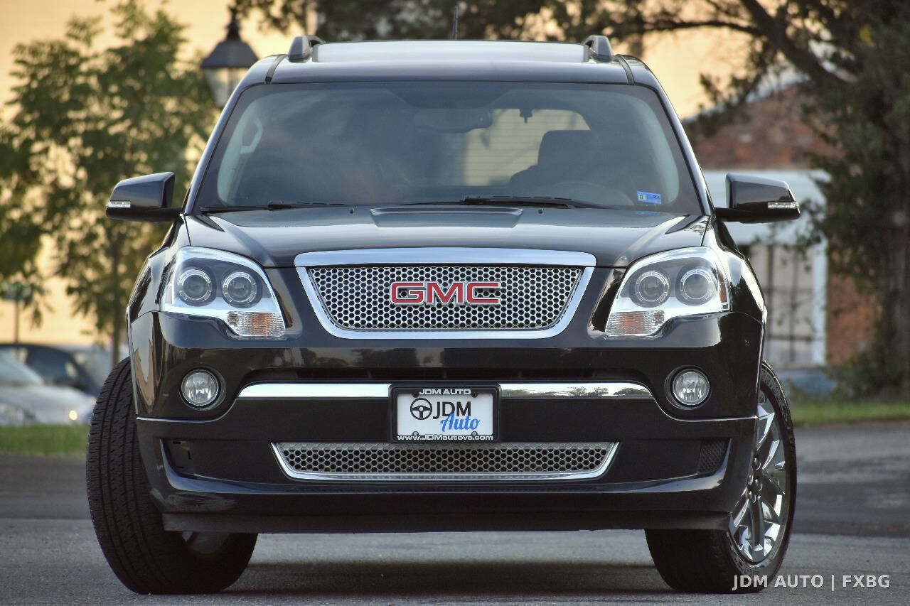 Used 2011 GMC Acadia Denali AWD/4WD image 3