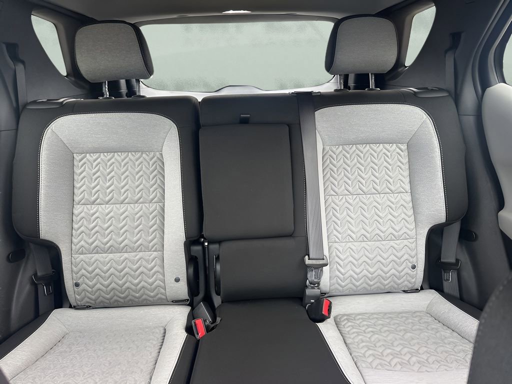 Used 2024 Chevrolet Equinox LT w/ Driver Convenience Package image 11