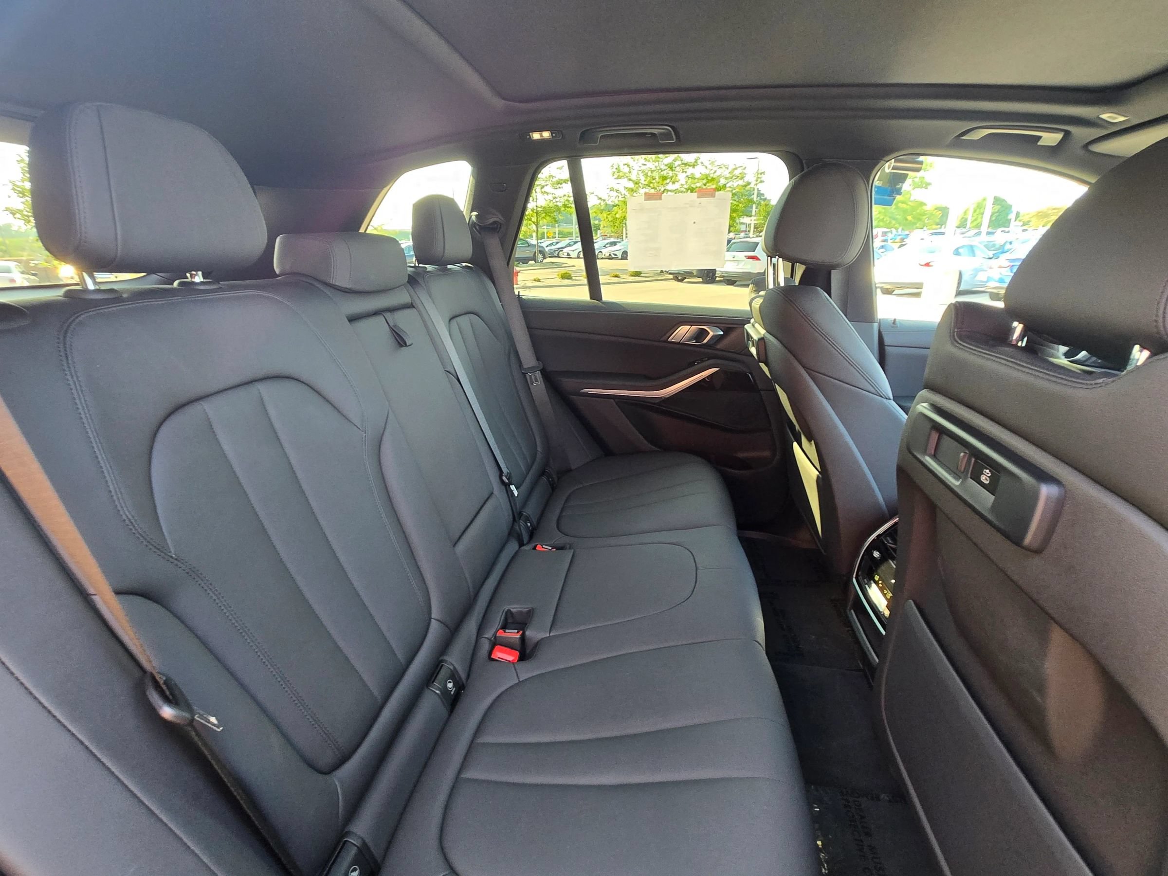 Used 2020 BMW X5 xDrive40i w/ Convenience Package AWD/4WD image 9