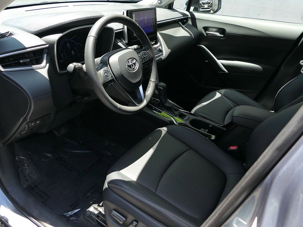 Used 2023 Toyota Corolla Cross XLE w/ Convenience Package AWD/4WD image 13