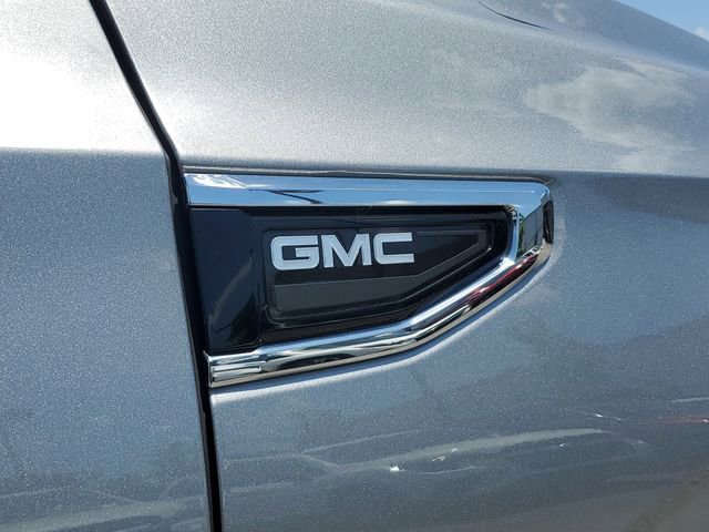 Used 2023 GMC Yukon XL SLT w/ SLT Premium Package AWD/4WD image 7