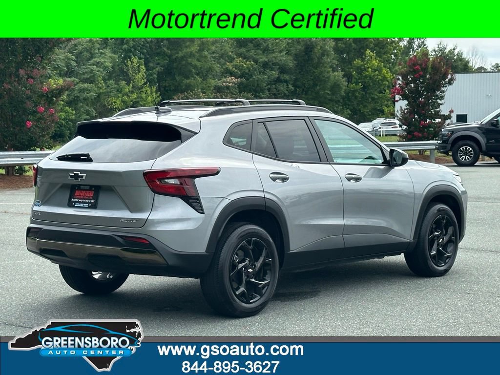 Used 2024 Chevrolet Trax ACTIV w/ Sunroof Package FWD image 9