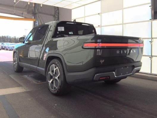 Used 2022 Rivian R1T Adventure image 7