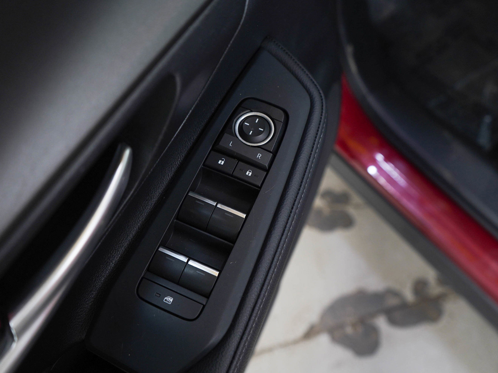 Used 2025 Toyota Grand Highlander AWD image 23